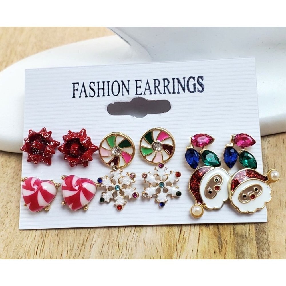 Holiday Earrings 6 Pack Santa Bows Candy Cane Hearts Snowflakes Pinwheels Facete